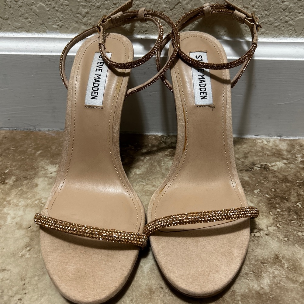 Steve Madden Tan Heeled Elegance
